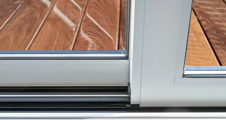 Patio Door Jammed Shut in Bartow, FL