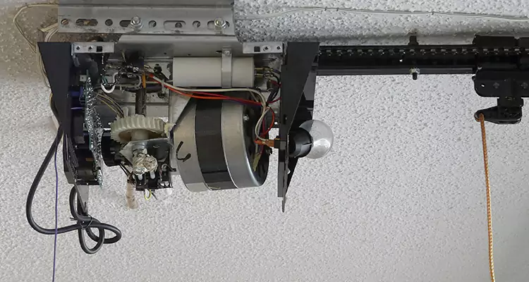 Garage Door Motor Replacement in Bartow, FL