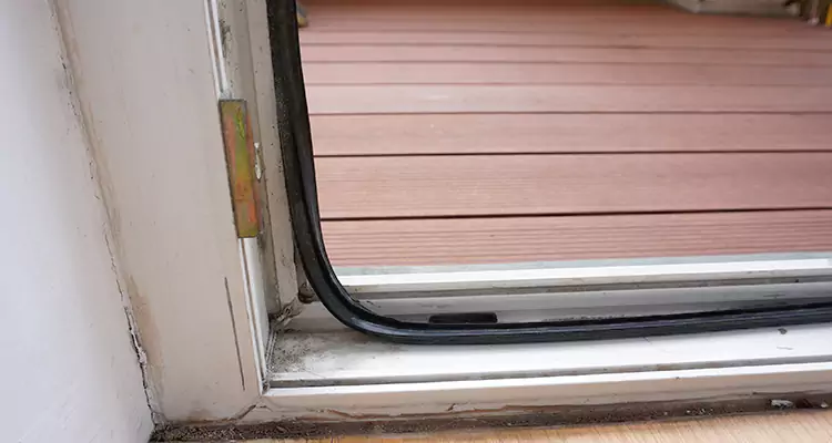 Repair Patio Doors Leaking at Bottom in Bartow, FL