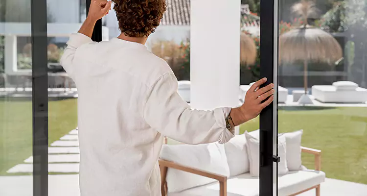 Fix Backyard Sliding Door Hard To Operate in Bartow, FL